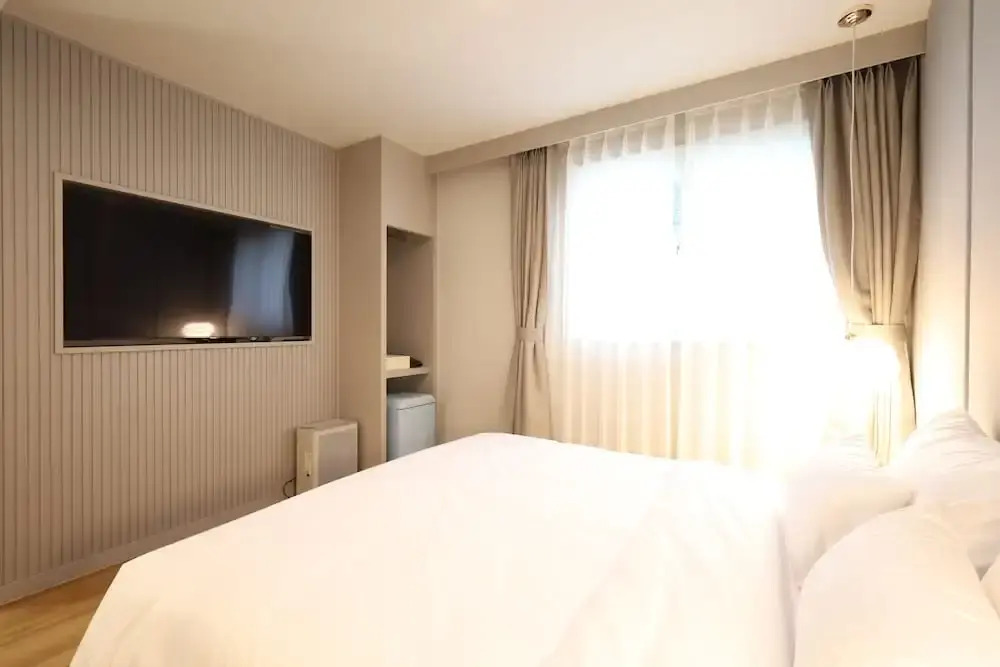 Changwon Denbasta Hotel Myeongseo