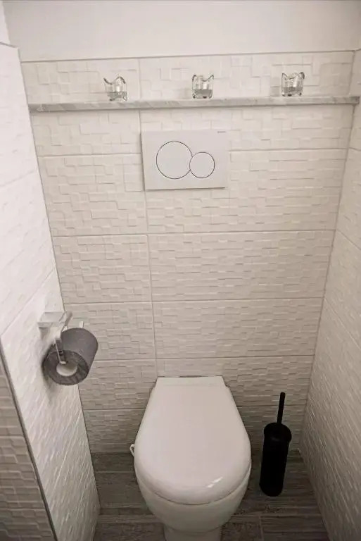 Maison Dora 10