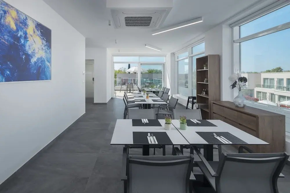 Maj Luxury Residence