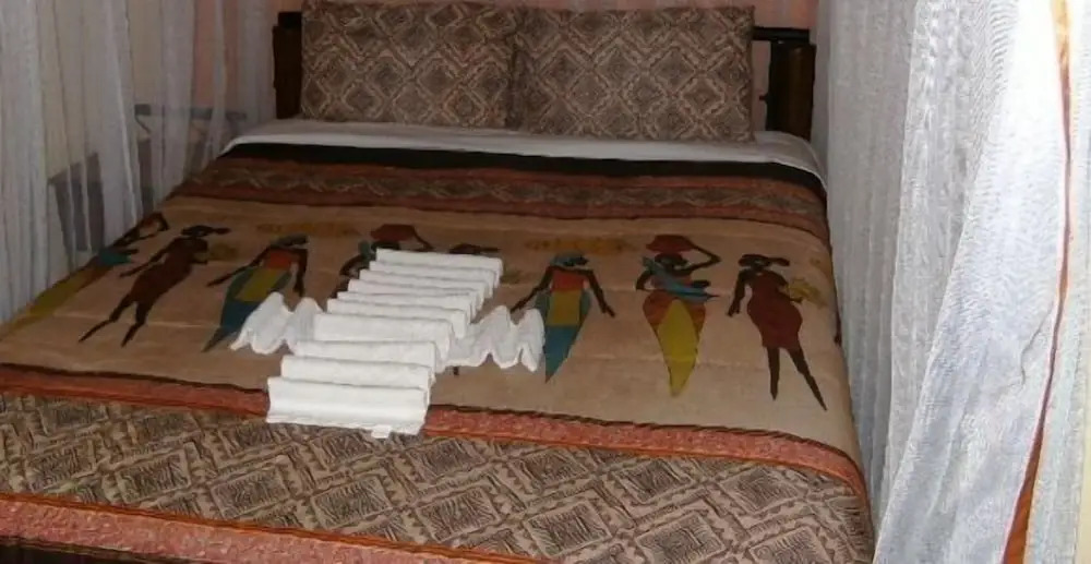 Fahari Guest House