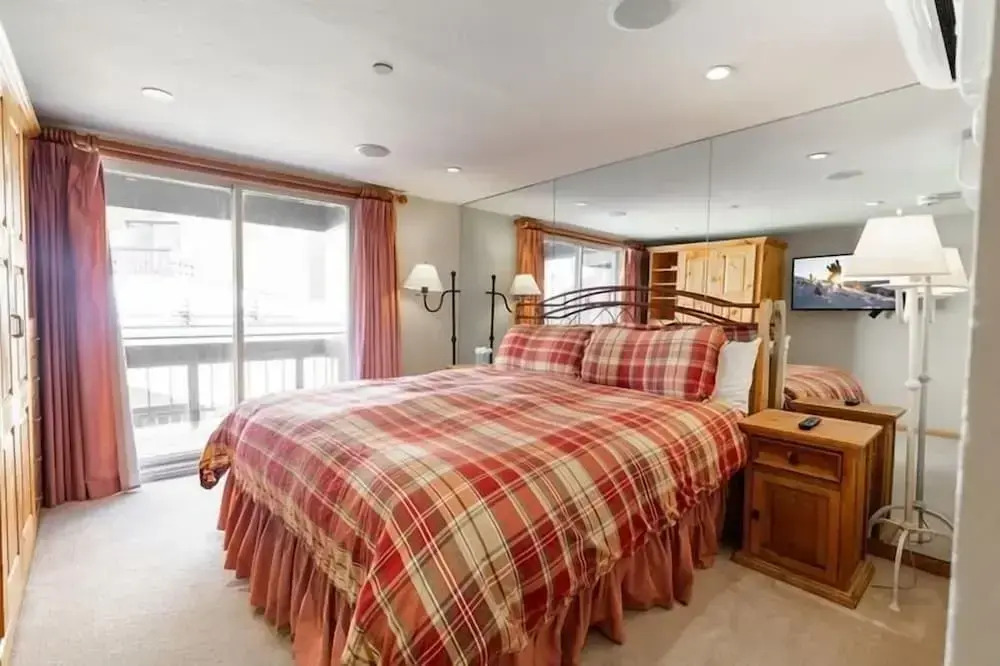 Vail Creekside Condo with Fireplace Near Gondola by RedAwning