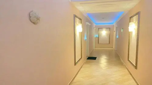 Bratanov Studio in Complex Harmony Suites 8