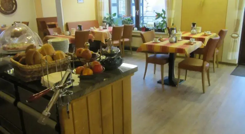 Weinhaus Hirschen Bruttig