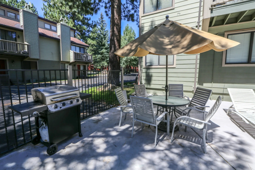 Mammoth Sierra Townhomes #21