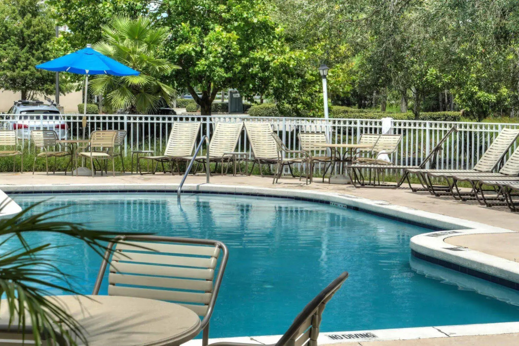 Destiny Palms Hotel