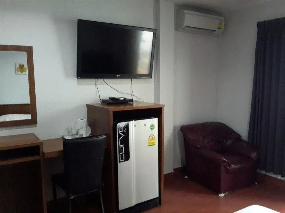 White Orchid Inn I