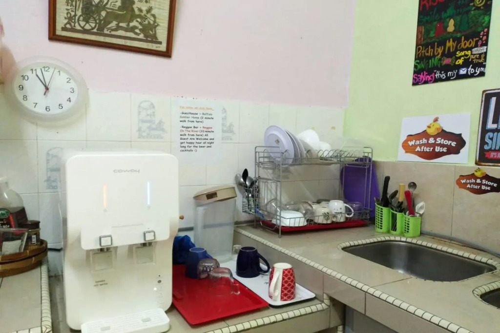 Three Little Birds Home - Hostel