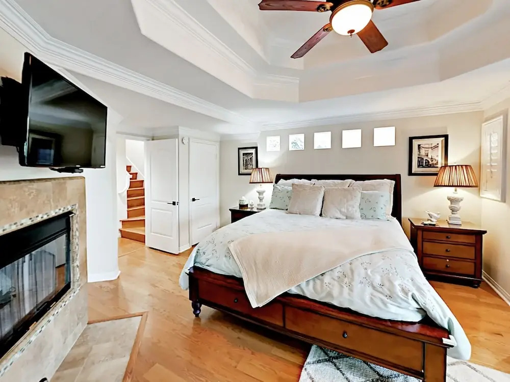Designer - 3 Br Home
