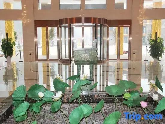 Wolong International Hotel