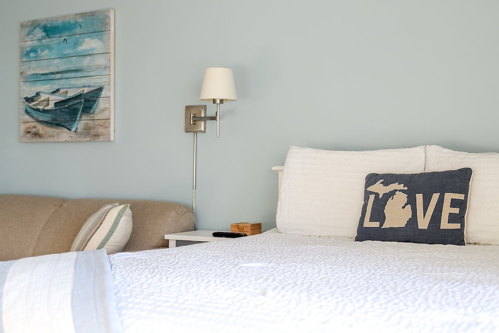 Lovely Beachside Studio 5679