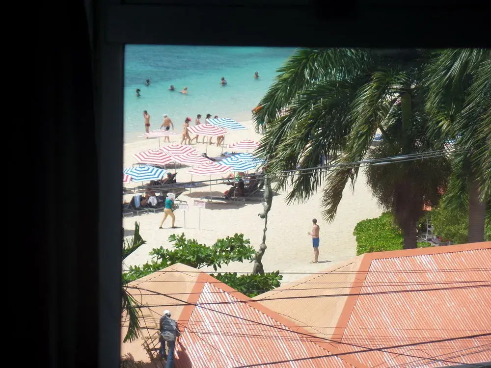 Sky Box Beach Suite at Montego Bay Club