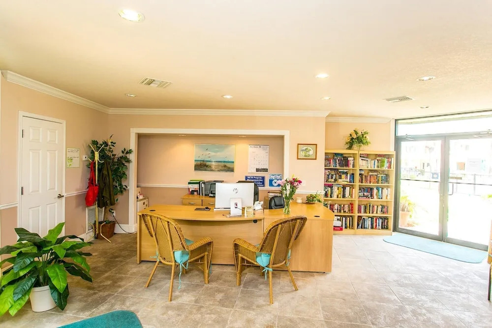 SEA Haven 113 [2/2.5] Free Activities! & Oceanfront Wifi Pool