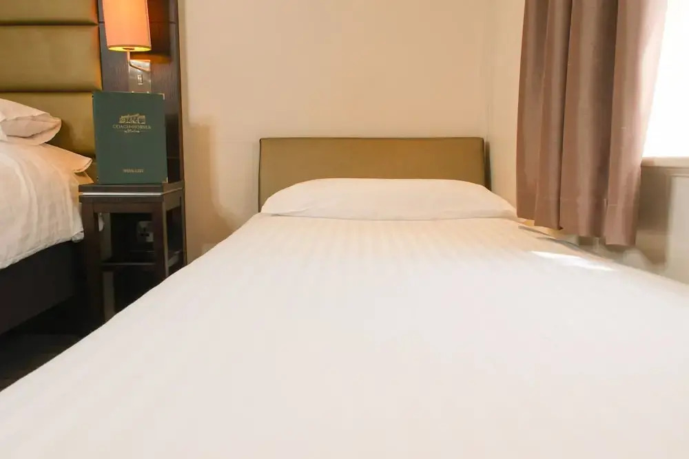 Coach & Horses Hotel