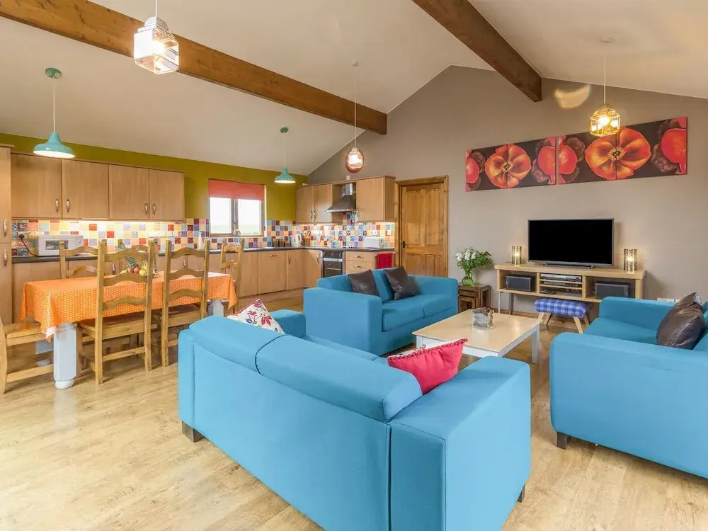 Miramar Lodge