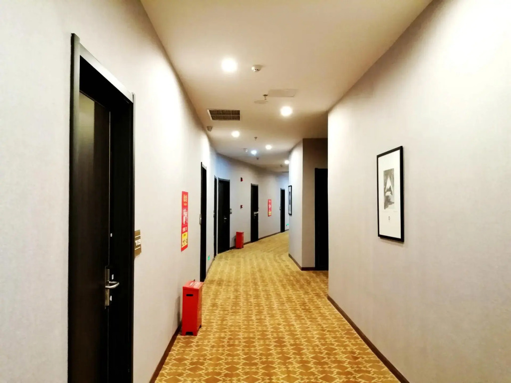 Pai Hotel Guang'an Railway North Station