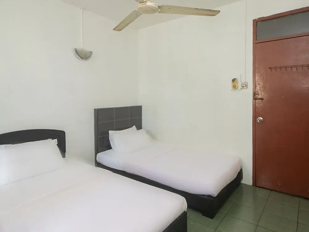 To Day Hotel by OYO Rooms