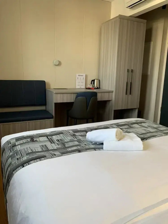 Mooncity Hotel & Boardinghouse