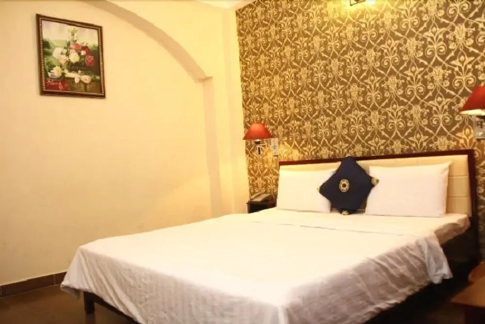 Youth House - Hostel