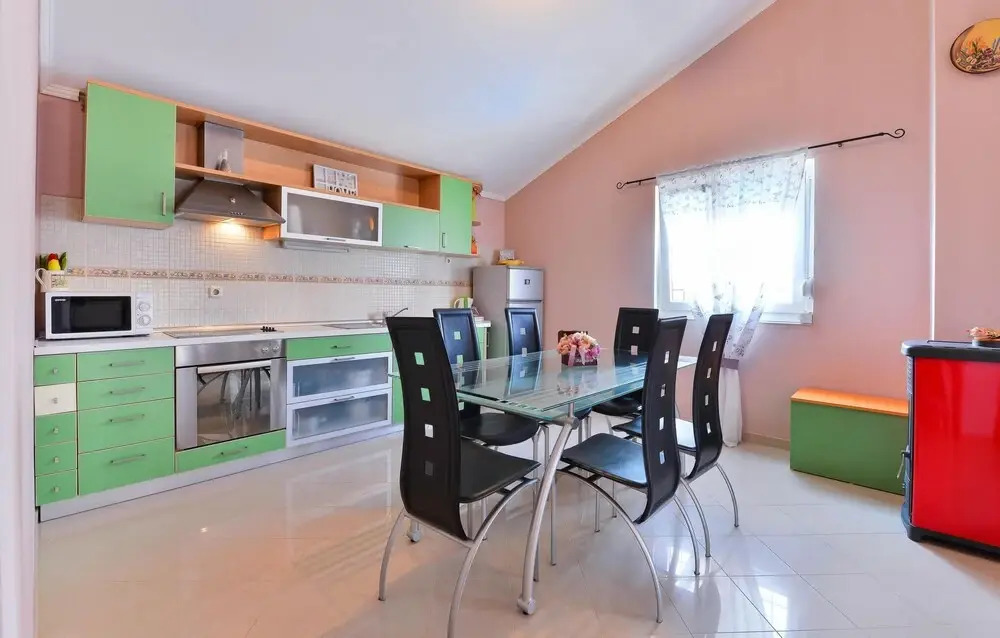 Nice Apartment in Zadar With 3 Bedrooms, Wifi and Outdoor Swimming Pool
