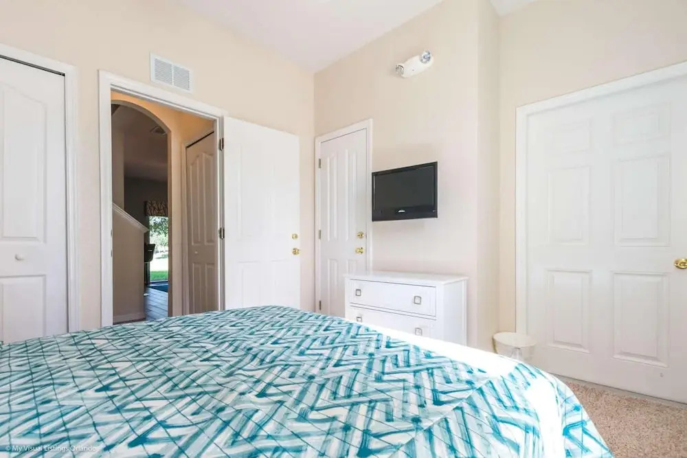 537 Regal Palms