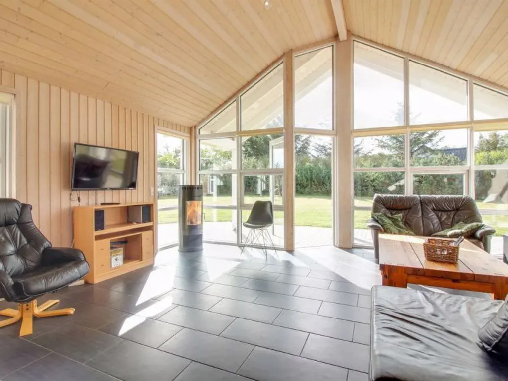 "Alyna" - 850m from the sea in NW Jutland