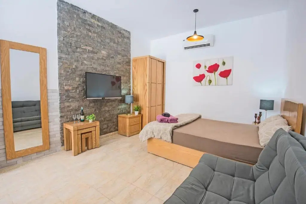 Poolside With Patio Near El Gouna - 2 x Large Pools & Kitchen - European Standards - Tiba Resort P4