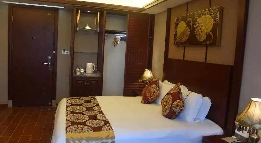 Qionghai Xiangshang Aihua Hotel