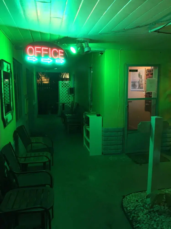 Amber Tides Motel
