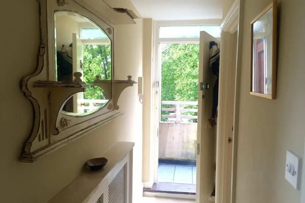 2 Bedroom Apartment off Portobello Road