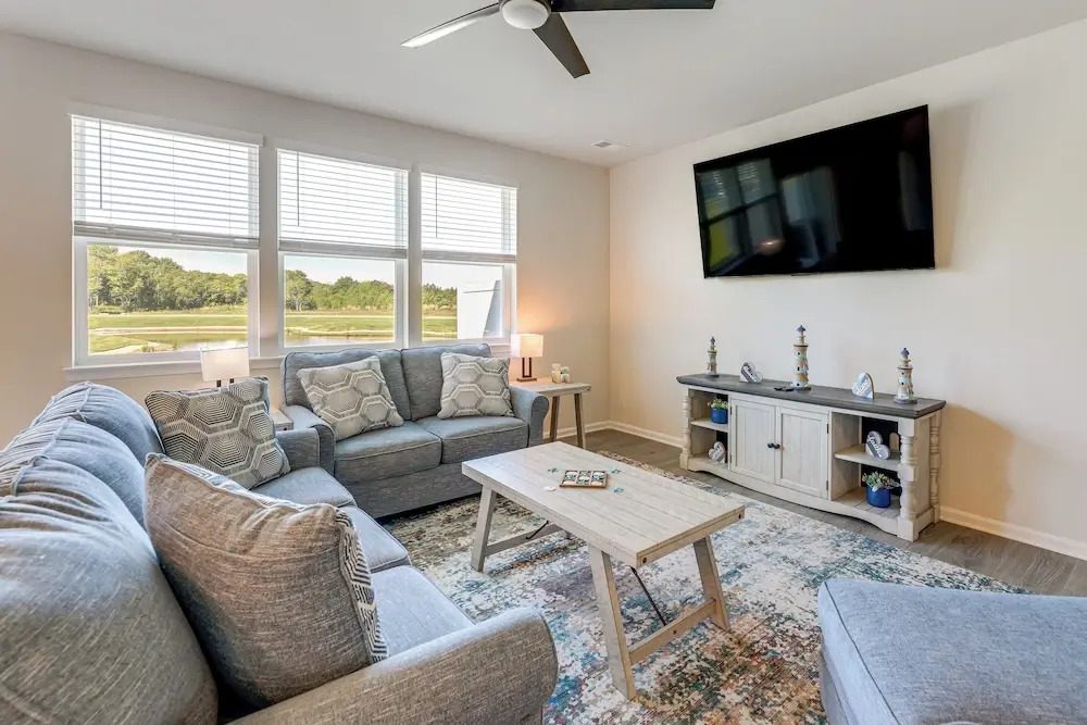 Modern Millville Home: 5 Mi to Beach & Boardwalk!