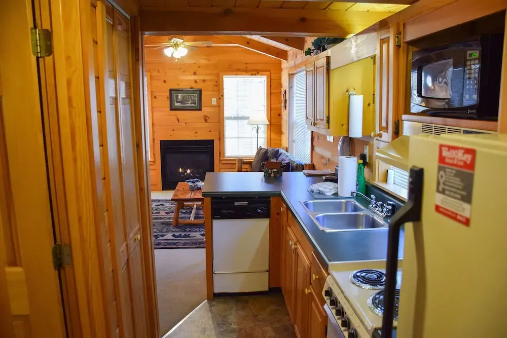SOUTHERN NITES - 1 Br Cabin
