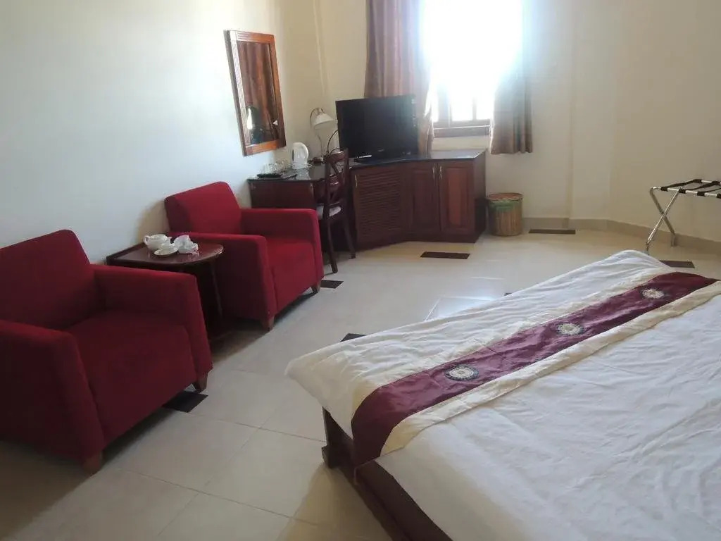 Hung Phong Hotel