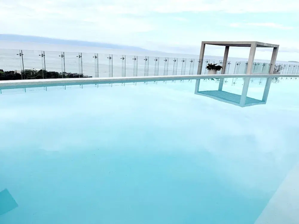Bolongo 1BR Your Exclusive Oceanfront Escape