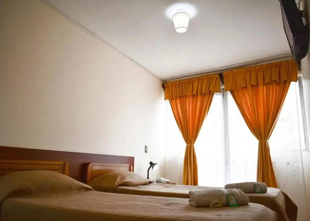 Hotel Plaza Colon