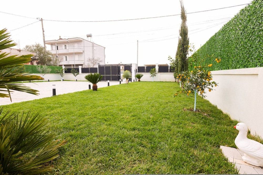 Villa Royale in Durr s