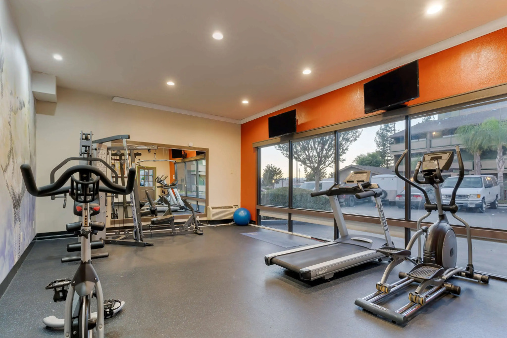 Best Western Plus Forest Park Inn