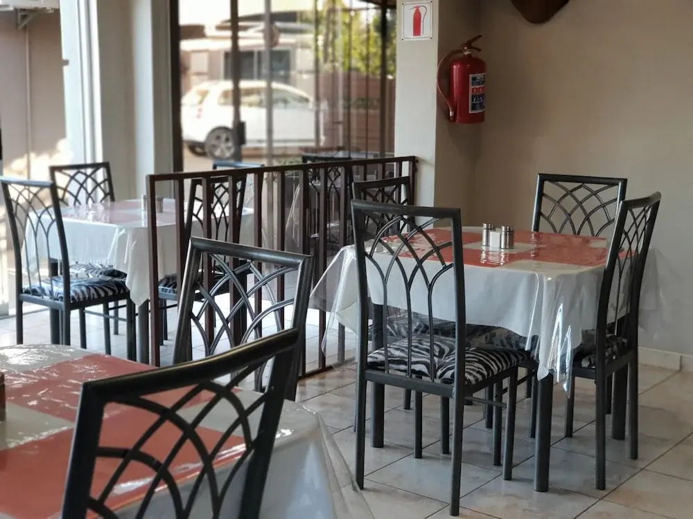 Kalahari Sands Guest Lodge