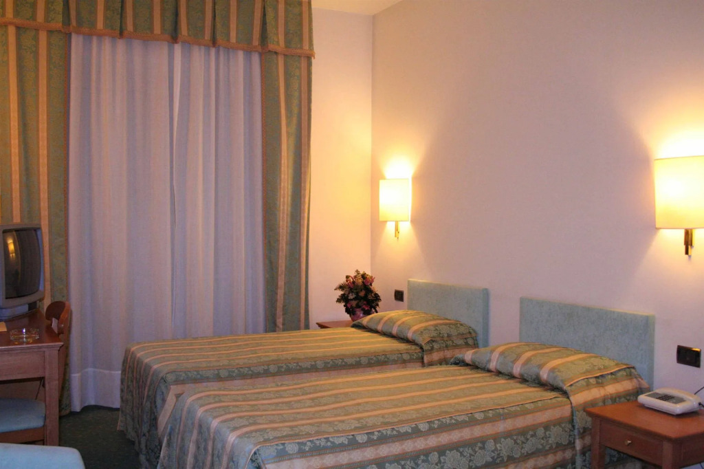 Savant Hotel