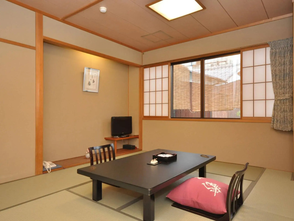Gion Ryokan Karaku