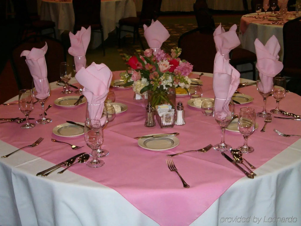 Crowne Plaza Hotel Pensacola Grand