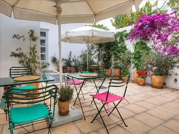 Porto Hydra Hotel