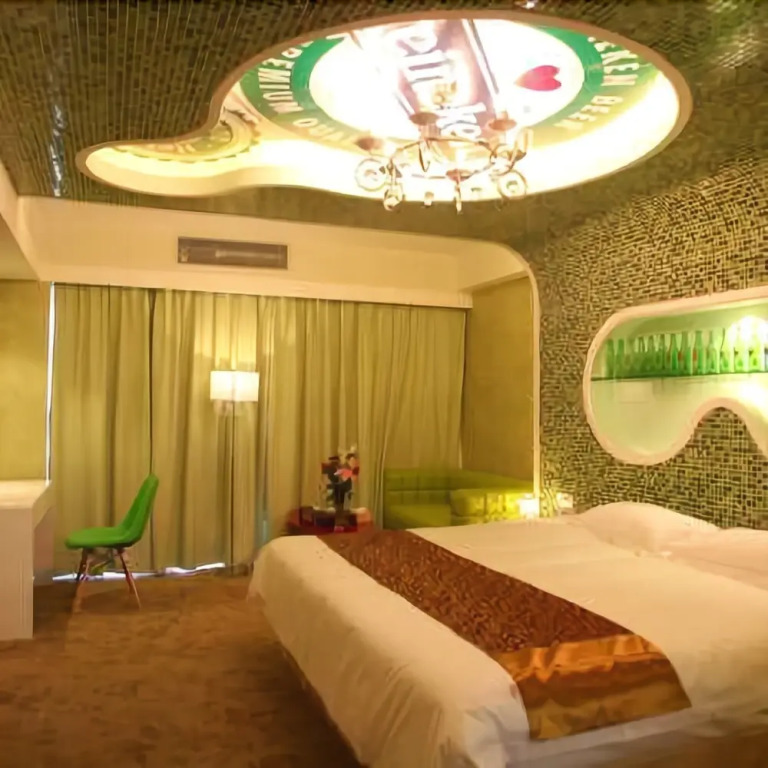 Youth Sunshine Hotel