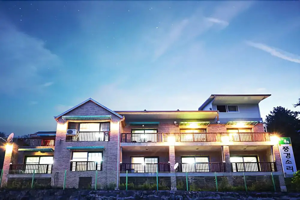 Gapyeong Yongchu View Sound Pension