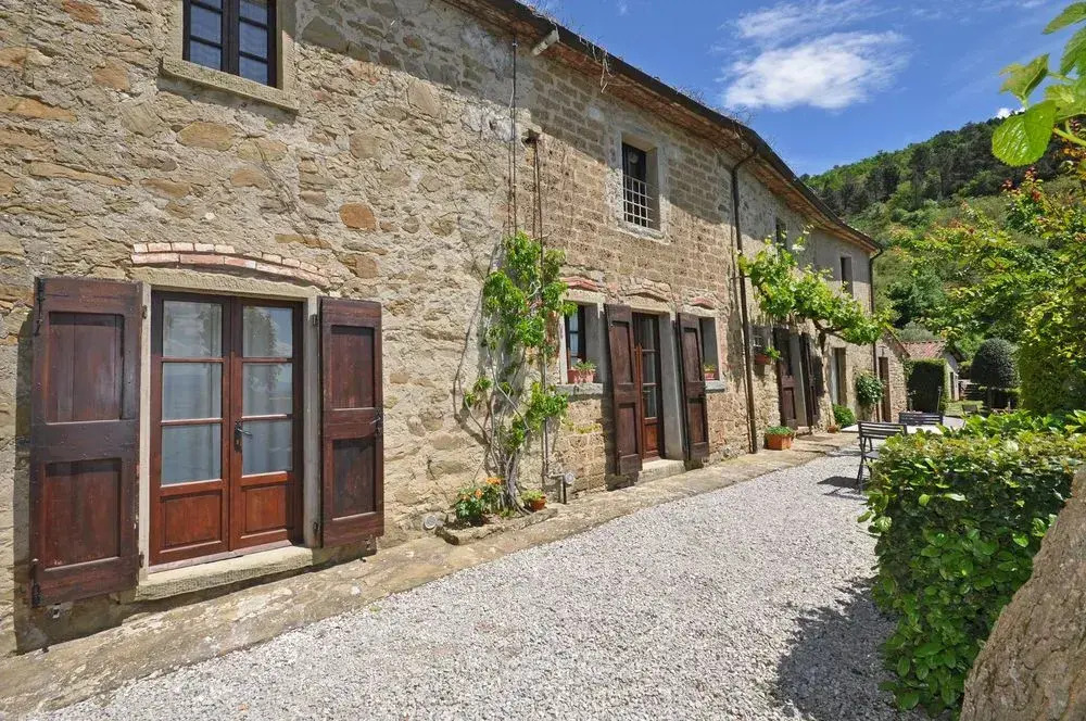 Borgo Elena
