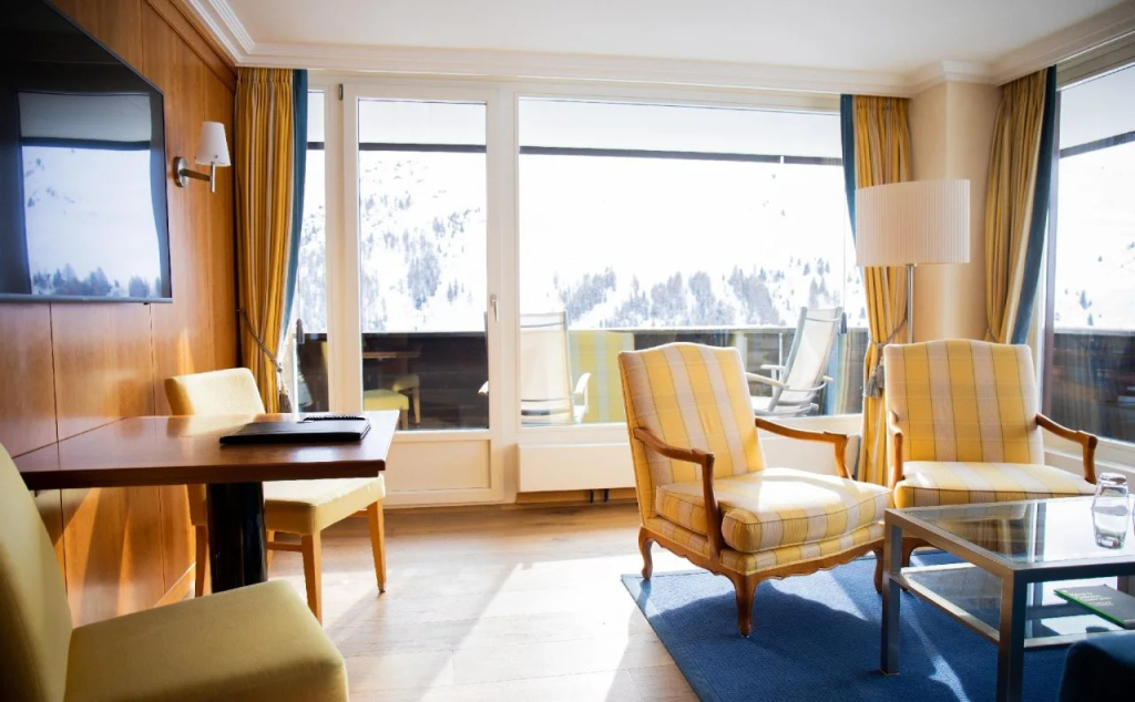 The Grand Arosa - Pop-Up Hotel Self Check-in