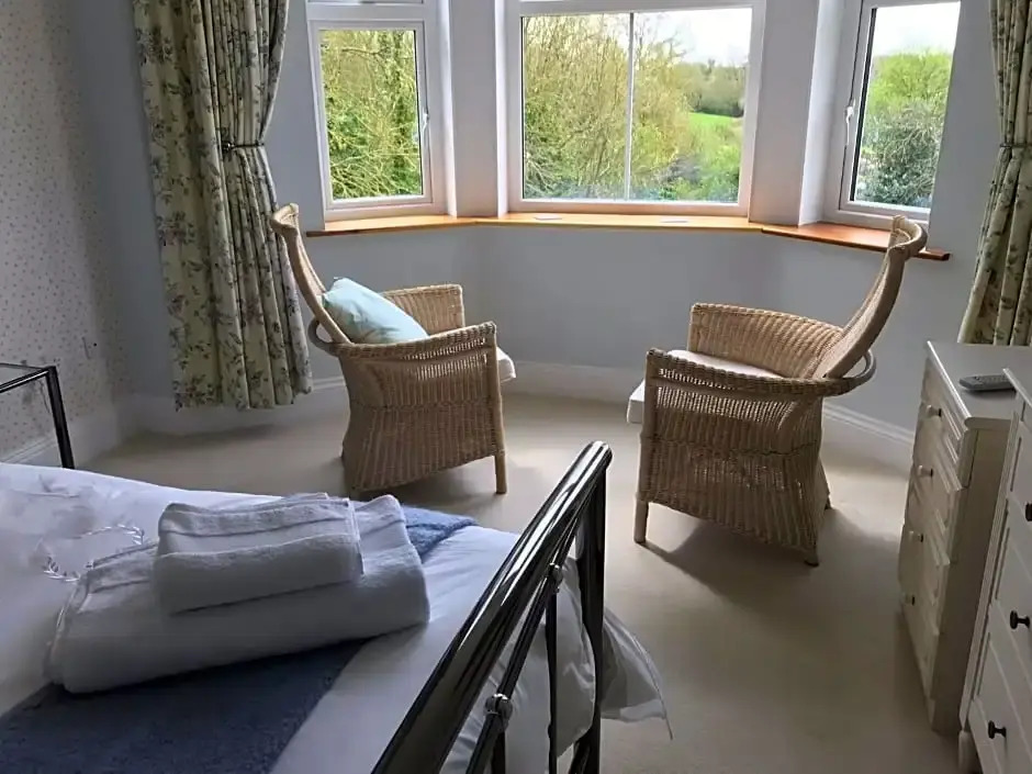 Holywell House B & B