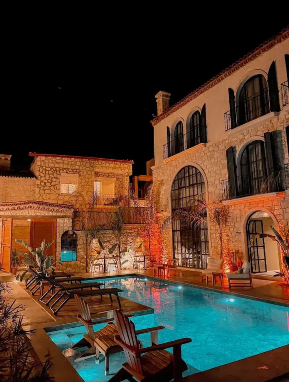 Rhea Alaçatı Boutique Hotel