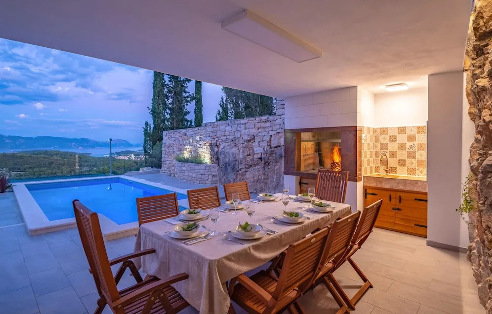 Stunning Home In Zrnovo With Sauna