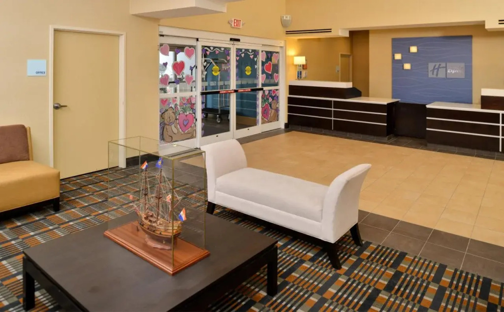 Holiday Inn Express & Suites Peekskill-Lower Hudson Valley by IHG