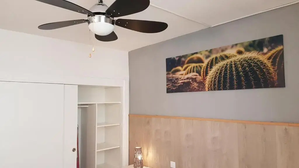 Lanzarote-Beach-Apartment, Las Cucharas Beach, Costa Teguise -- 1 MINUTE WALK FROM MAIN SQUARE, 35 METERS FROM BEACH